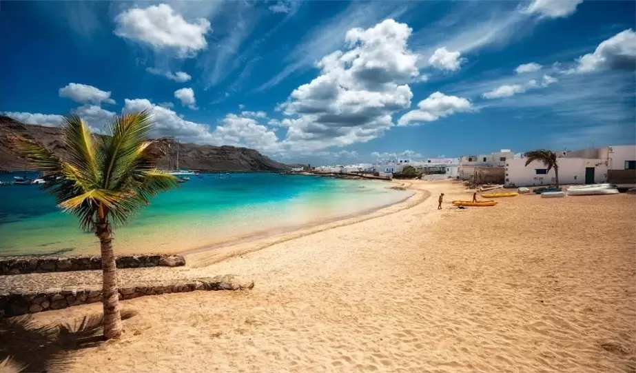 Discover Lanzarote & La Graciosa Tour LANZAROTE (C2C)