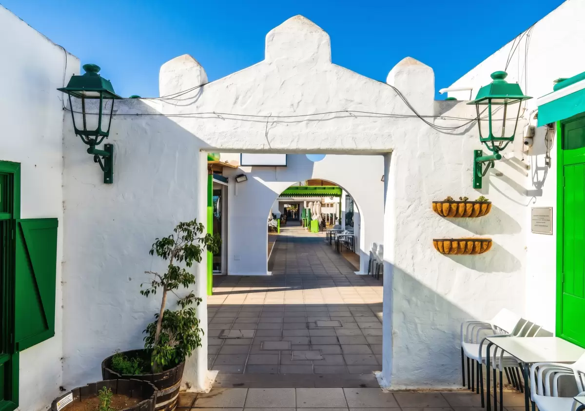 Sunday Teguise Market & La Graciosa Tour LANZAROTE only SUNDAYS