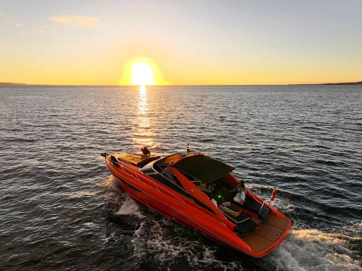 Luxurious Sunseeker 43 Boat Tours Lanzarote