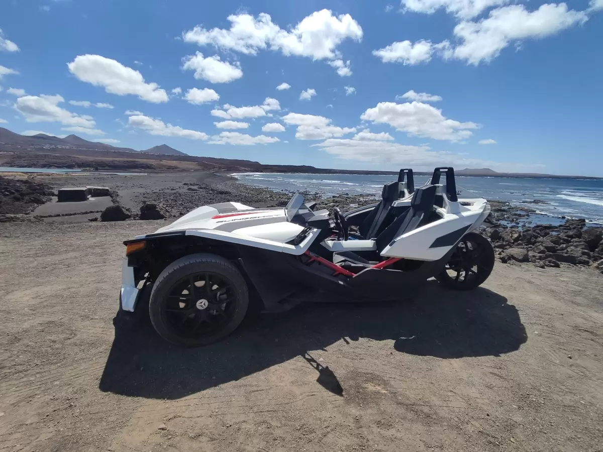 Polaris SlingShot XTREME Bike Tours Lanzarote