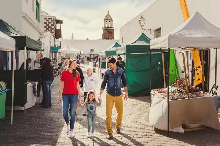 Sunday Teguise Market & La Graciosa Tour LANZAROTE only SUNDAYS